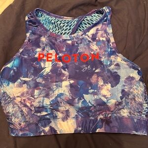 Large, high neck, peloton bra